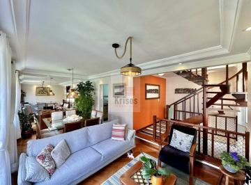 Casa · 209m² · 3 Quartos · 2 Vagas · Sobrado de Alto Padrão em Condomínio Fechado com Lazer Completo!