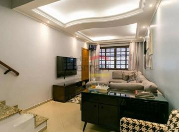 Casa · 140m² · 3 Quartos · 2 Vagas · Sobrado espaçoso em rua tranquila