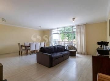 Casa · 294m² · 4 Quartos · 4 Vagas · Casa á Venda no Morumbi com 294m², 4 quartos sendo 1 suíte, 4 vagas.