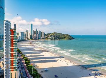 01_sacada_5919-1745434445431.jpg · Apartamento Frente Mar com 4 suítes na Barra Norte em Balneário Camboriú