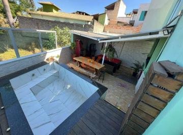 Casa · 320m² · 3 Quartos · 4 Vagas · Casa à venda, 3 quartos, 1 suíte, 4 vagas, Arvoredo 2ª Seção - Contagem/MG