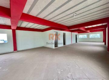 Comercial · 180m² · Andar corrido para locação com 180m² com 02 banheiros com box e chuveiro. 