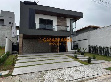 Casa · 250m² · 4 Quartos · 4 Vagas · Casa com 04 quartos, 198m² no Condomínio Residencial Mantiqueira