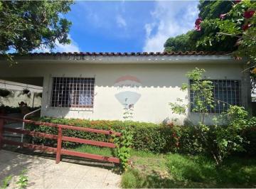 Casa · 210m² · 3 Quartos · 4 Vagas · "Casa dos Sonhos em Areias, PE: Oferta Imperdível!"