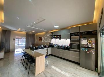 Casa · 144m² · 3 Quartos · 2 Vagas · Ceilândia Sul - Casa Reformada 3 Qts (1 Suíte) 144m² - 2 Vagas - Próximo Metrô
