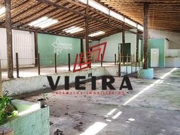 24316822_4.jpg · IMOVEL COMERCIAL EM LOCALIZAÇÃO PRIVILEGIADA!