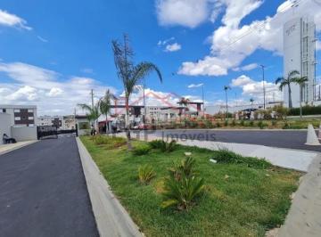 Foto 01 · Aluguel de Apartamento em Sorocaba-SP, 2 quartos, 1 sala, 1 banheiro, 1 vaga de garagem e 44,17 m² d