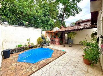 Casa · 360m² · 3 Quartos · 2 Vagas · Charme, conforto e lazer em um só lugar – Casa Colonial à venda no Rio Branco