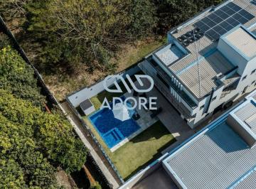 Casa · 341m² · 4 Quartos · 2 Vagas · Casa á venda no Condominio Portal dos Bandeirantes - Salto SP