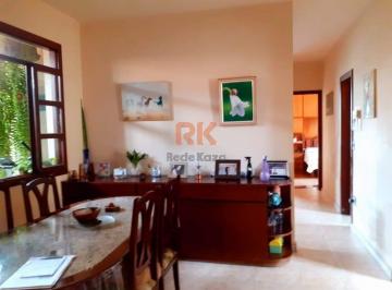 Casa · 280m² · 4 Quartos · 3 Vagas · Excelente casa à venda em lote de 400m².