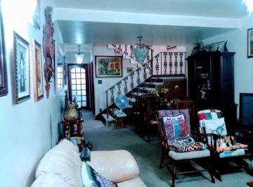Casa · 292m² · 3 Quartos · 4 Vagas · Sobrado de 292m² no Bairro Mirandópolis em São Paulo - SP 