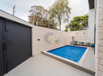 Casa · 200m² · 4 Quartos · 3 Vagas · Sobrado á venda em Moema, 4 quartos, 2 suítes, 3 vagas de garagem