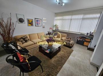 Casa · 250m² · 4 Quartos · 4 Vagas · Casa com 4 quartos a duas quadras do metrô