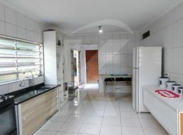 Casa · 200m² · 3 Quartos · 4 Vagas · Sobrado 3 dormitórios sendo 1 suíte e 4 vagas na Cachoeirinha.