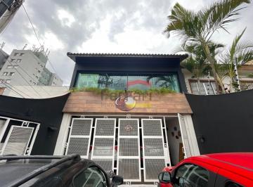 Comercial · 500m² · Imóvel Comercial Versátil ? 500m² de Área Construída em Terreno de 320m²
