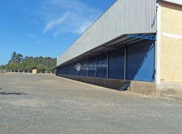 676705_ikKKaFC1759_676705679ccb9f082de.jpg · Pavilhão - 4.200 mil metros quadrados, com pé direito de 10 metros, piso de concreto lixado,