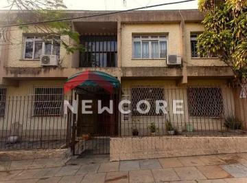 Apartamento · 70m² · 3 Quartos · Apartamento em  Rua Doutor Voltaire Pires - Santo Antônio - Porto Alegre/RS