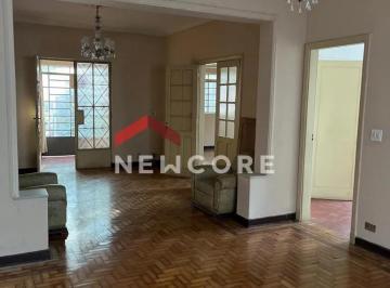 Casa · 255m² · 5 Quartos · 2 Vagas · Sobrado em Rua Professor Tranquilli - Vila Mariana - São Paulo/SP