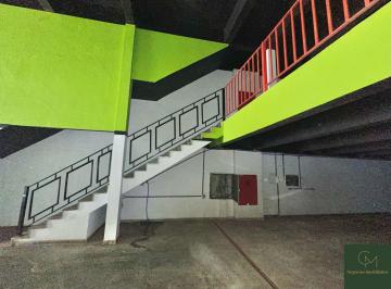 Comercial · 340m² · Ponto Comercial