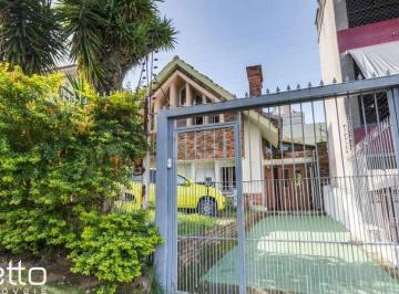 Casa · 285m² · 3 Quartos · 3 Vagas · Casa Para Comprar com 3 quartos e 3 vagas no Rio Branco