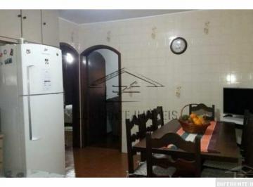 Casa · 180m² · 4 Quartos · 2 Vagas · CASA TÉRREA COM 4 QUARTOS E 2 VAGAS NA VILA CARRÃO