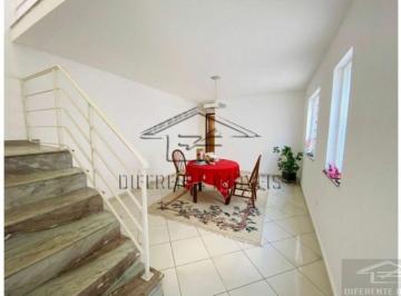 Casa · 163m² · 5 Quartos · 4 Vagas · Sobrado para Alugar ou vender, 163m² na Vila Saúde!
