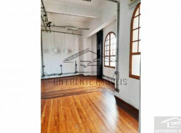 Comercial · 49m² · Sala Comercial para Alugar ou vender com 49m² na Praça da Sé!