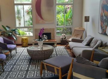 Foto 01 · Casa para Locação em Santo Amaro, São Paulo-SP: 5 Quartos, 5 Suítes, 4 Vagas e 350m² de Pura Elegânc
