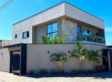 Casa de 3 quartos, Caldas Novas · SOBRADO de Alto Padrão no Bairro Turista 2