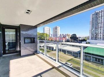 Apartamento · 107m² · 3 Quartos · 2 Vagas · Apartamento de 107.0m² no bairro Cabral, com 3 quartos (1 suíte), 3 banheiros e 2 vagas de garagem