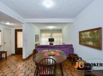 Casa · 187m² · 5 Quartos · Casa com 187 m², 5 dormitórios sendo 2 suítes, living para 2 ambientes, um amplo quintal