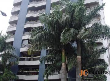 Apartamento · 175m² · 4 Quartos · 3 Vagas · Apartamento Reformado com 175m², 3 Suítes, Amplo Living, 3 Vagas de garagem e Ar Condicionado.