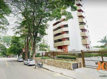 Apartamento · 272m² · 5 Quartos · 3 Vagas · Apartamento com 272m² de área útil, Amplo living para 2 ambientes, sala de jantar, 1 por Andar.