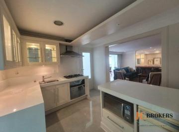 Apartamento · 149m² · 3 Quartos · 2 Vagas · Apartamento mobiliado com 149m² de área útil, 3 dormitórios sendo 1 suíte, 2 vagas