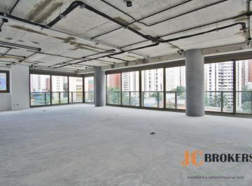 Apartamento · 358m² · 4 Quartos · 6 Vagas · Apartamento com 358m² de área útil, 4 suítes, 6 vagas