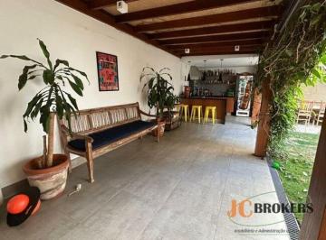 Casa · 269m² · 3 Quartos · 4 Vagas · Casa com 269m² de área útil, 3 suítes, 4 vagas