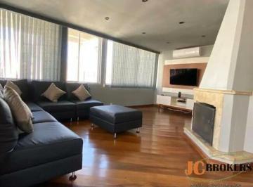 Apartamento · 120m² · 2 Quartos · 1 Vaga · Charmosa cobertura com 120 m² de área útil, 2 dormitórios sendo 1 suíte, 1 vaga