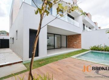 Casa · 331m² · 3 Quartos · 3 Vagas · Casa de condomínio com 331 m², 3 suítes, 3 vagas