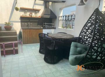 Apartamento · 137m² · 2 Quartos · 2 Vagas · Linda cobertura duplex com 137m² de área útil, 2 dormitórios sendo 1 suíte e 2 vagas.