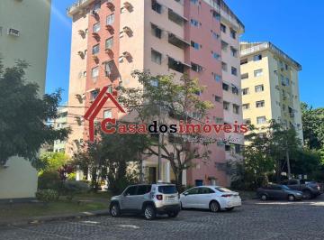 Apartamento de 2 quartos, Salvador · Em frente a praça, 2/4, varanda, portaria 24h, localizado