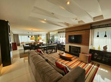 Casa · 465m² · 4 Quartos · 2 Vagas · Casa em Alphaville Graciosa com 4 suítes, fundos p