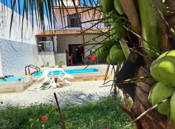 Casa de 5 quartos, Aracaju · Vendo excelente casa .próximo praia 5/4. Piscina. Excelente