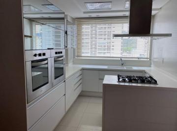 Apartamento · 231m² · 3 Quartos · 4 Vagas · Apartamento à venda no Edifício MAISON ROYALLE