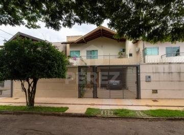 Casa · 168m² · 3 Quartos · 2 Vagas · Sobrado no Bairro Cidade Jardim
