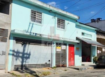 Casa · 200m² · 7 Quartos · 2 Vagas · Sobrado em terreno de 250 m² , 7 dormitórios e 2 vagas + salão comercial no Rio Pequeno !!!