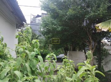 Casa · 140m² · 2 Quartos · 1 Vaga · Ótimo ponto comercial de esquina!