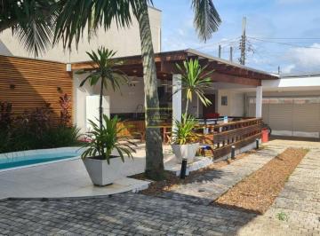 Casa · 320m² · 4 Quartos · 5 Vagas · Sobrado com Piscina Para Venda próximo da Praia à Venda