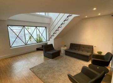 Casa · 300m² · 9 Quartos · 2 Vagas · Casa com 300 m² localizado no Bairro Indianópolis em São Paulo.