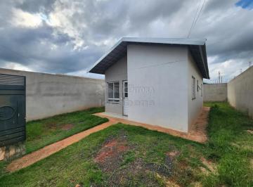Casa · 200m² · 2 Quartos · 2 Vagas · Jardim Aurora - Casa com 02 dormitórios e 02 garagem