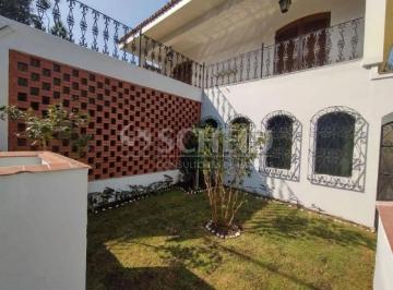 Casa · 336m² · 5 Quartos · 3 Vagas · Sobrado maravilhoso no bolsão de Interlagos, com 5 quartos sendo 2 suítes com hidromassagem e closet